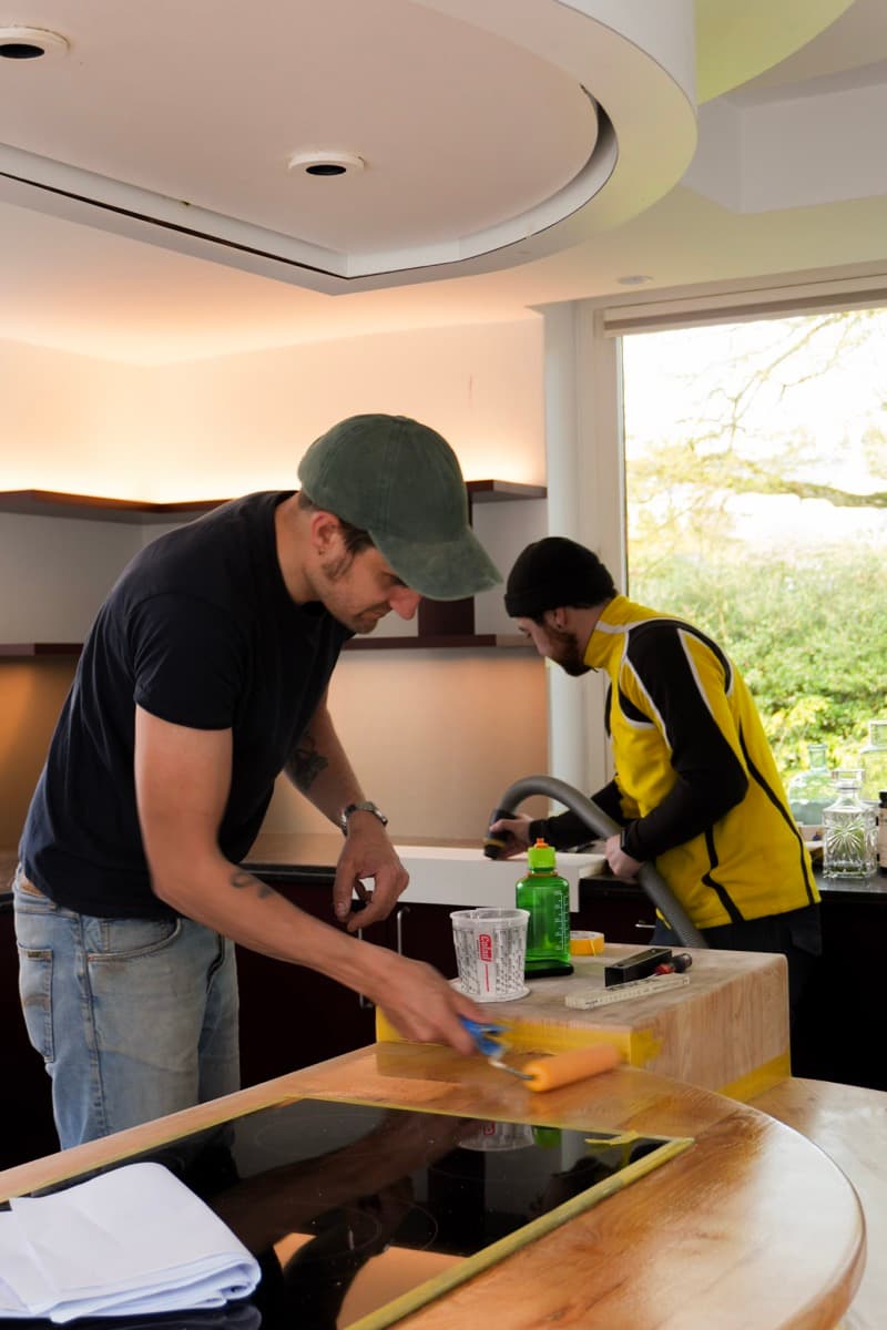 Amaury Waty et son équipe sur le chantier