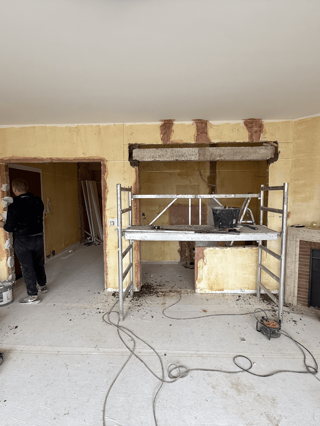 Ouvrier gros œuvre — dépose mur porteur Ixelles